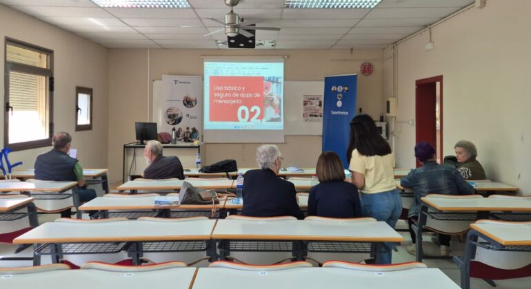 Cursos mayores Cátedra Telefónica Yo Conecto